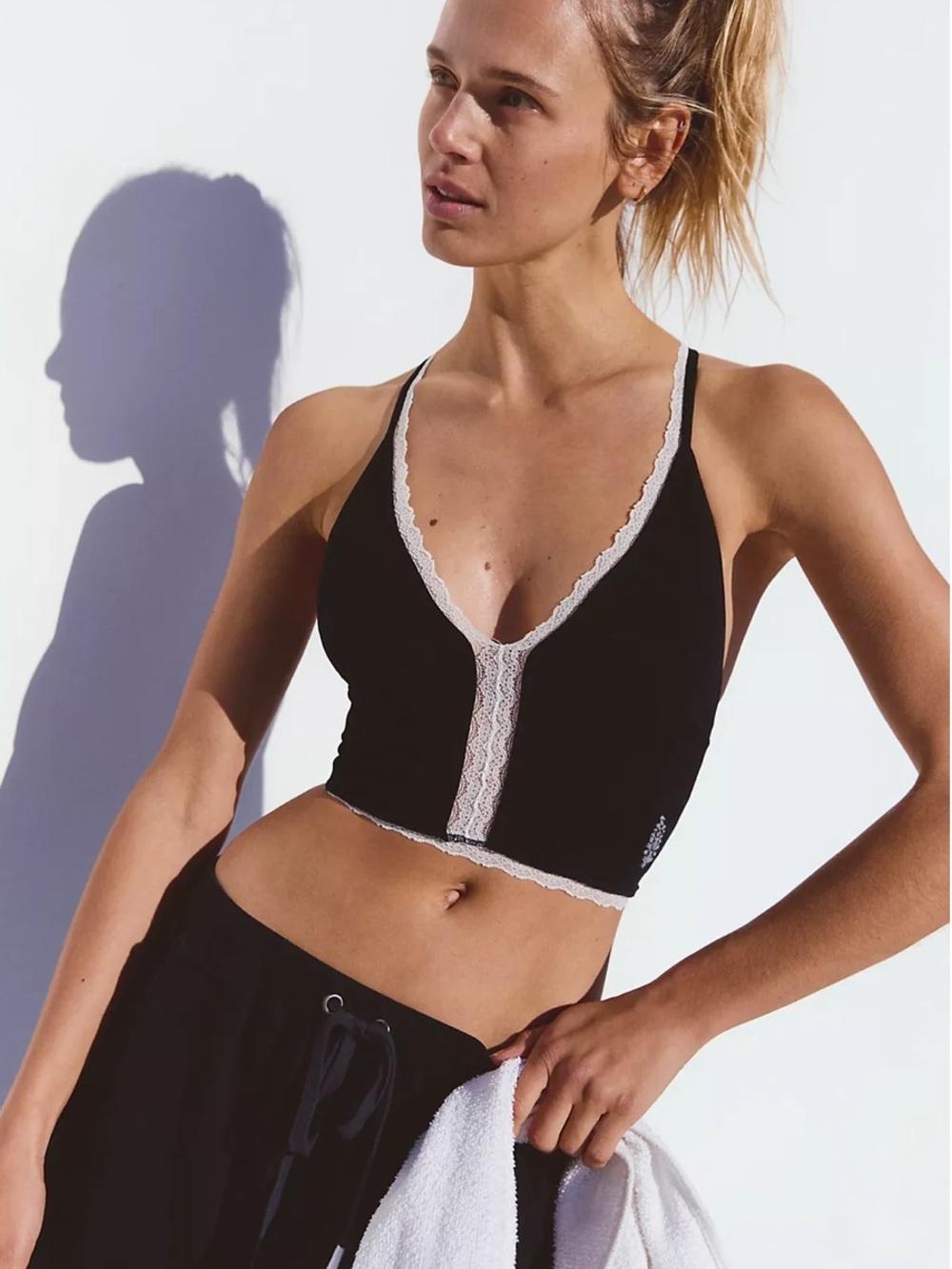 FREE PEOPLE MOVEMENT - ACE IN LACE CAMI in Black